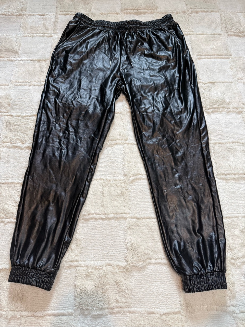 Women’s Hot Kiss Black Drawstring Faux Leather Jogger Pants Size Large